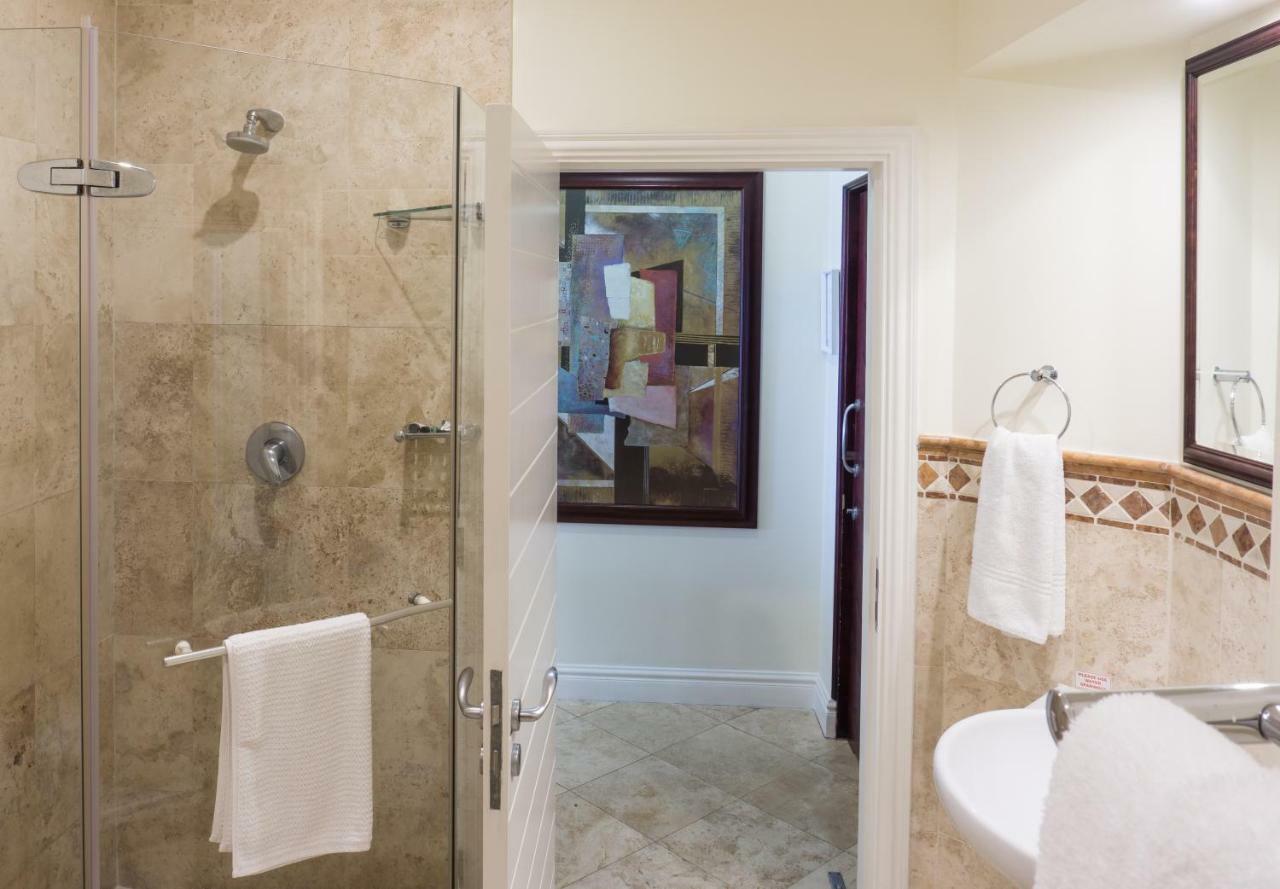 302 Oyster Schelles - By Stay In Umhlanga Durban Bagian luar foto