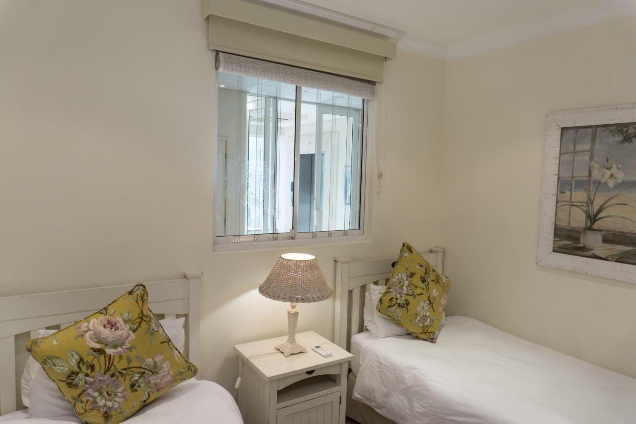 302 Oyster Schelles - By Stay In Umhlanga Durban Bagian luar foto